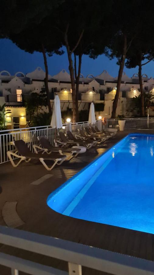 Casa de férias Beautiful House In Elviria, With 2 Bedrooms, 2 Swimming Pools, Sauna, Jacuzzi, Gym, Wifi Marbella