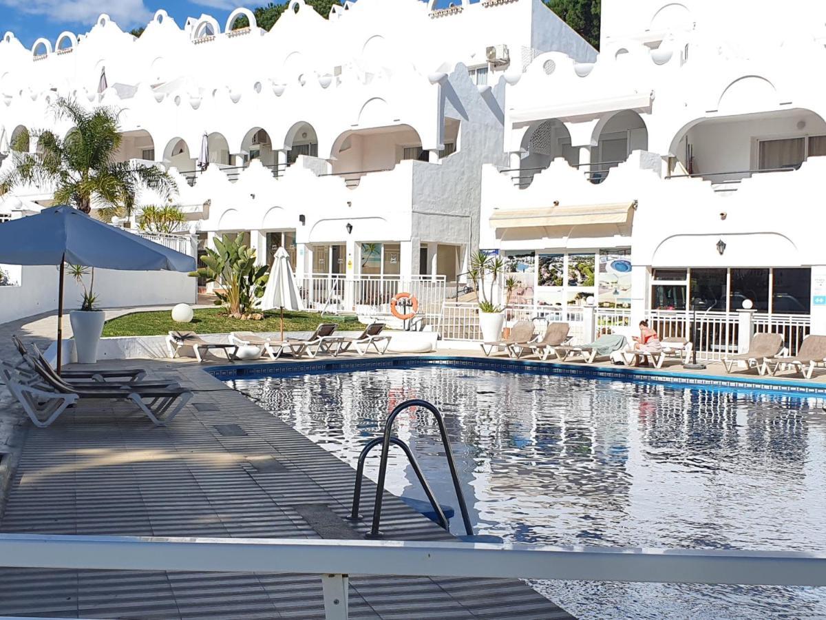 Beautiful House In Elviria, With 2 Bedrooms, 2 Swimming Pools, Sauna, Jacuzzi, Gym, Wifi Ferienhaus Marbella