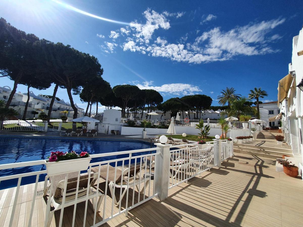 Ferienhaus Beautiful House In Elviria, With 2 Bedrooms, 2 Swimming Pools, Sauna, Jacuzzi, Gym, Wifi Marbella