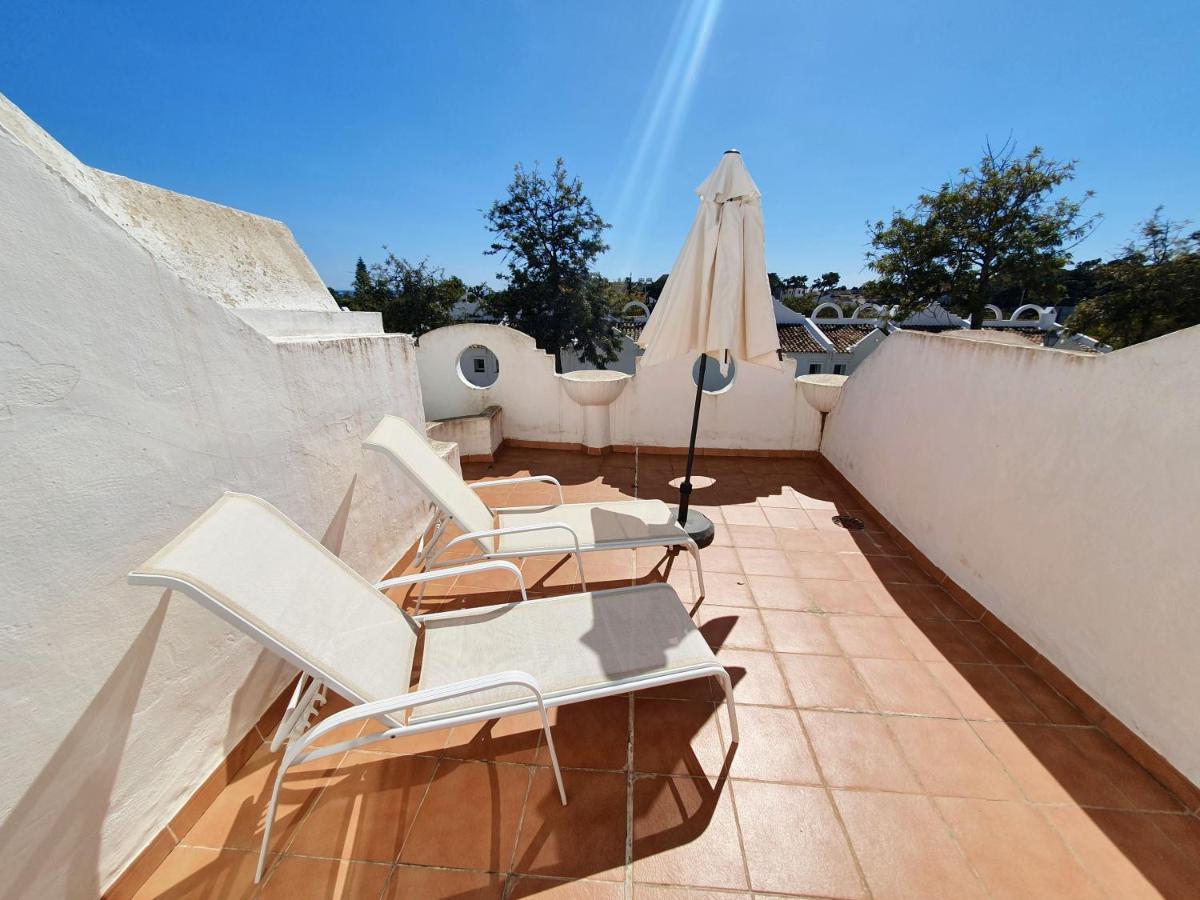 Ferienhaus Beautiful House In Elviria, With 2 Bedrooms, 2 Swimming Pools, Sauna, Jacuzzi, Gym, Wifi