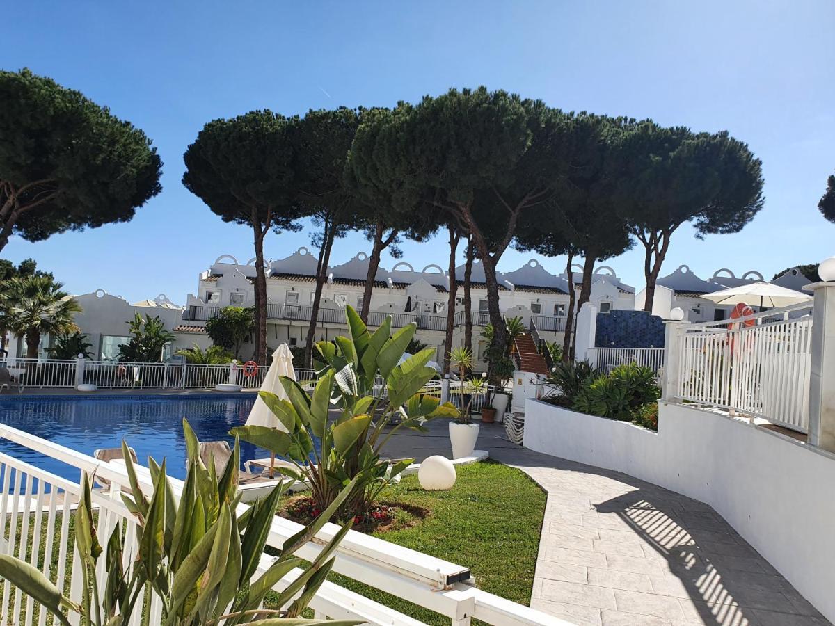 Ferienhaus Beautiful House In Elviria, With 2 Bedrooms, 2 Swimming Pools, Sauna, Jacuzzi, Gym, Wifi