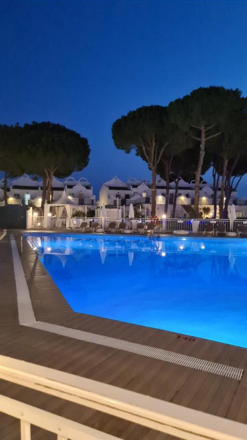 Beautiful House In Elviria, With 2 Bedrooms, 2 Swimming Pools, Sauna, Jacuzzi, Gym, Wifi Ferienhaus *